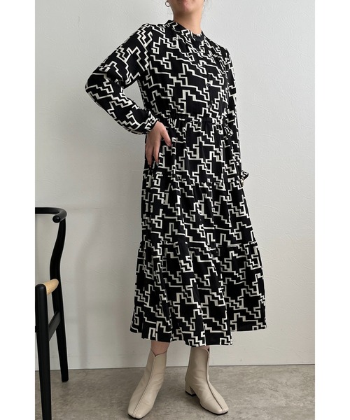 palm RICHE（ポームリシュ）の「幾何学柄ワンピース（ワンピース・レディース・ブラック/オフホワイト・M）」の4枚目の写真