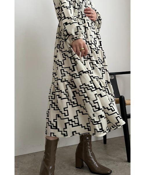 palm RICHE（ポームリシュ）の「幾何学柄ワンピース（ワンピース・レディース・ブラック/オフホワイト・M）」の9枚目の写真