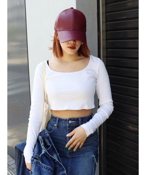 EVRIS（エヴリス）の「フェイクレザーキャップ（キャップ・レディース・ブラック/レッド・FREE）」の4枚目の写真