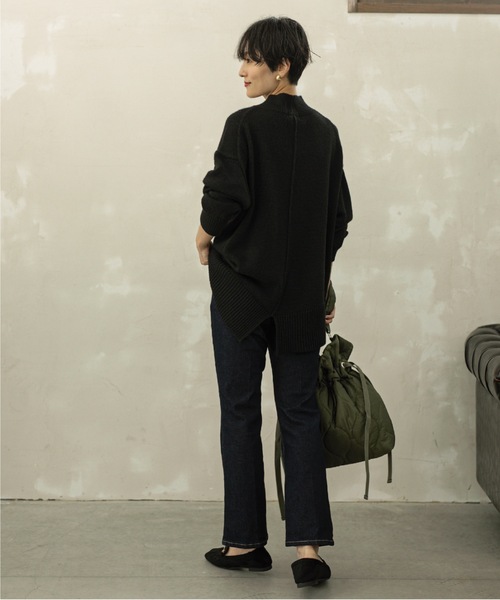 OPAQUE.CLIP（オペークドットクリップ）の「◆8color/ミドルゲージハイネックニット ≪COFIL/コフィル≫【洗濯機洗い可】（ニット/セーター・レディース・ブラック/ナチュラル/ブルー/スモーキーグリーン系/ピンク系9/ライトパープル/ピンク系/オレンジ系その他5/グレー・40/38/42/36）」の17枚目の写真