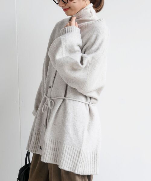 rps(アールピーエス)の「ベルト付きクルーネックミドル丈ニットカーディガン(カーディガン/ボレロ・レディース・ブラウン/ピンク/ブルー/ベージュ系その他・フリー)」の10枚目の写真