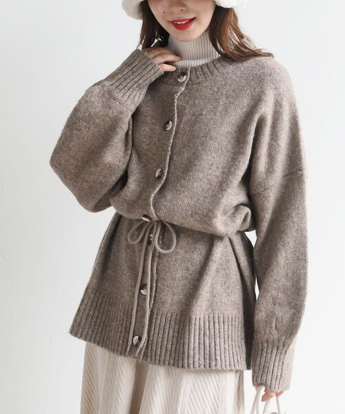 rps(アールピーエス)の「ベルト付きクルーネックミドル丈ニットカーディガン(カーディガン/ボレロ・レディース・ブラウン/ピンク/ブルー/ベージュ系その他・フリー)」の17枚目の写真
