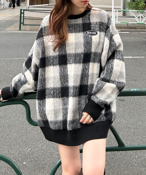 INGNI（イング）の「胸刺しゅうロゴチェックリブチュニットップス（その他トップス・レディース・ブラック/ブラック系その他/グリーン・M）」の5枚目の写真