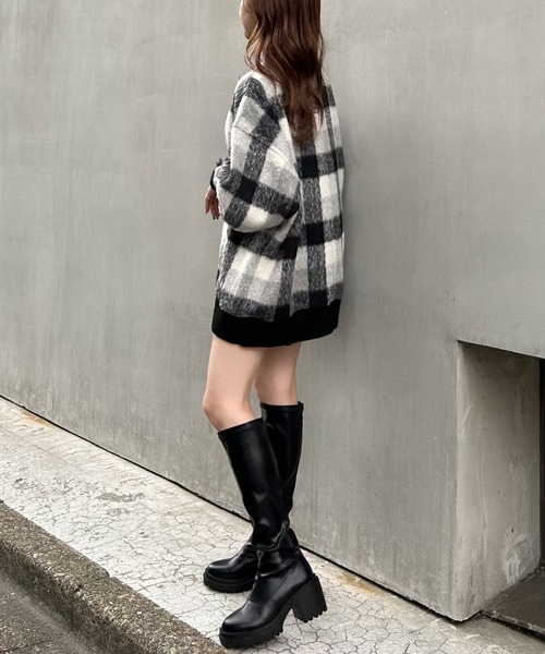 INGNI（イング）の「胸刺しゅうロゴチェックリブチュニットップス（その他トップス・レディース・ブラック/ブラック系その他/グリーン・M）」の9枚目の写真