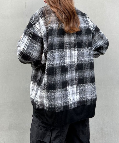 INGNI（イング）の「胸刺しゅうロゴチェックリブチュニットップス（その他トップス・レディース・ブラック/ブラック系その他/グリーン・M）」の12枚目の写真