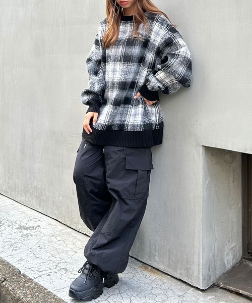 INGNI（イング）の「胸刺しゅうロゴチェックリブチュニットップス（その他トップス・レディース・ブラック/ブラック系その他/グリーン・M）」の14枚目の写真