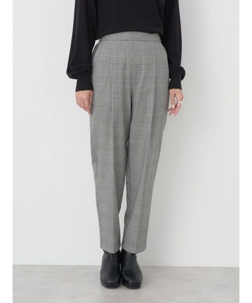 earth music&ecology(アースミュージックアンドエコロジー)の「裏起毛テーパードパンツ(その他パンツ・レディース・その他9/ブラック/ベージュ/アイボリー/ブラウン系その他4・L/S/M)」の7枚目の写真