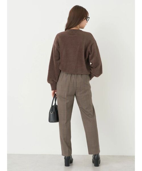 earth music&ecology(アースミュージックアンドエコロジー)の「裏起毛テーパードパンツ(その他パンツ・レディース・その他9/ブラック/ベージュ/アイボリー/ブラウン系その他4・L/S/M)」の16枚目の写真