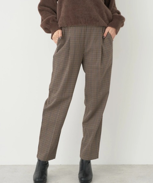 earth music&ecology(アースミュージックアンドエコロジー)の「裏起毛テーパードパンツ(その他パンツ・レディース・その他9/ブラック/ベージュ/アイボリー/ブラウン系その他4・L/S/M)」の3枚目の写真