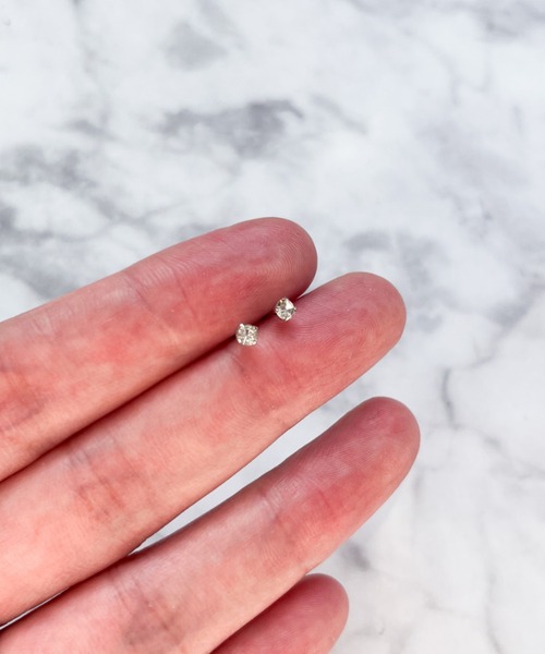 yu-ka(ユーカ)の「YU-KA:ジルコニアスタッドピアス3mm(ピアス(両耳用)・レディース・シルバー・FREE)」の1枚目の写真