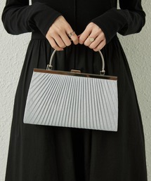 LA VORAGINE（ラ ヴォラジネ）の「2WAY パーティーがま口  ショルダーバッグ ハンドバッグ（クラッチバッグ）」