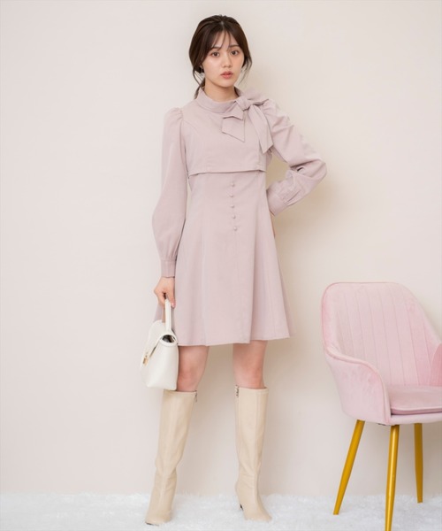 美品✨トゥービーシック　リボンベルト付きクレープレイヤードワンピース　ピンク セール】レースドッキングフレアベアワンピース(504052911