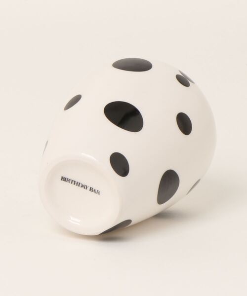 BIRTHDAY BAR(バースデイバー)の「Modern flowerbase Two/Ace(フラワーベース・レディース・ホワイト/ドット・フリー)」の3枚目の写真