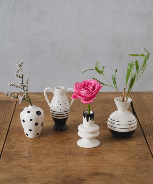 BIRTHDAY BAR(バースデイバー)の「Modern flowerbase Two/Ace(フラワーベース・レディース・ホワイト/ドット・フリー)」の8枚目の写真