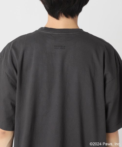 JOURNAL STANDARD(ジャーナルスタンダード)の「【Garfield × YEYE Weller】Tシャツ(Tシャツ/カットソー・メンズ・ホワイト/ブラック・SMALL/MEDIUM/LARGE/X-LARGE)」の8枚目の写真