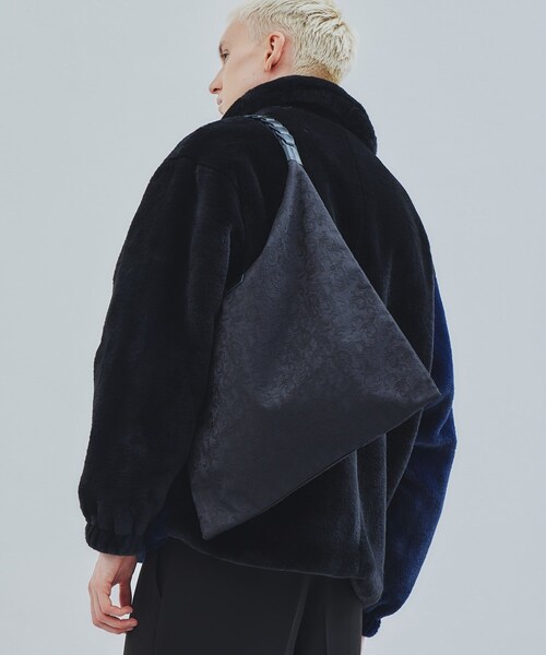 tk.TAKEO KIKUCHI(ティーケータケオキクチ)の「◆フロシキバッグ(トートバッグ・メンズ・ブラック系7/ブラック系1/ホワイト系5/ブラック系5/ブラック/ブラック系/グレー系4/ブルー系3/ブルー系その他7/ブラック系2/ブラック系6/ブラック系3・00)」の7枚目の写真