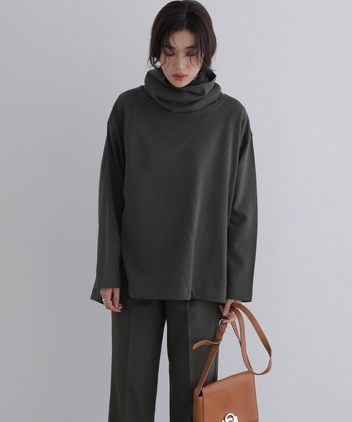 ElegChic(エレグシック)の「ワイドハイネックプルオーバー(Tシャツ/カットソー・レディース・ブラック/チャコールグレー/杢グレー・4L/M/XL)」の5枚目の写真