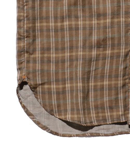 BEAMS PLUS（ビームスプラス）の「BEAMS PLUS / ギザコットン ダブルガーゼ ショートスリーブ ボタンダウン シャツ クラシックフィット（シャツ/ブラウス・メンズ・ブラウン/サックスブルー・S/M/L/XL）」の8枚目の写真