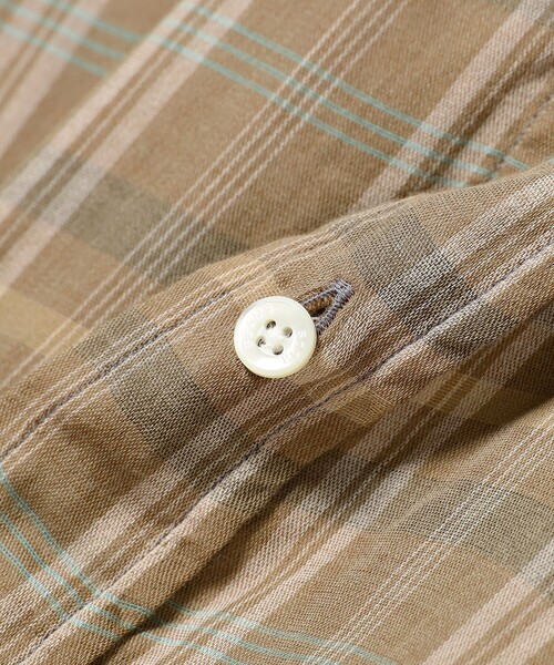 BEAMS PLUS（ビームスプラス）の「BEAMS PLUS / ギザコットン ダブルガーゼ ショートスリーブ ボタンダウン シャツ クラシックフィット（シャツ/ブラウス・メンズ・ブラウン/サックスブルー・S/M/L/XL）」の21枚目の写真