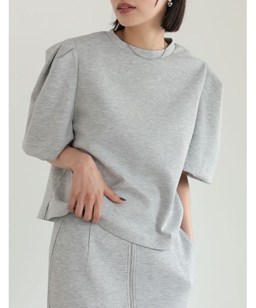 Re:EDIT（リエディ）の「ダンボールパフスリーブトップス（スウェット・レディース・ブラック/アイボリー系/グレー・MEDIUM/LARGE）」の15枚目の写真