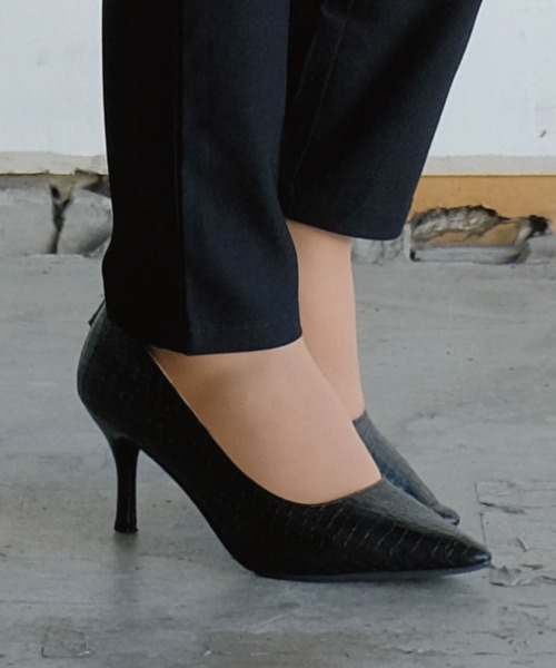 aquagarage（アクアガレージ）の「走れる美脚7cmヒール パンプス | アクアガレージ aquagarage（パンプス・レディース・ブラックミックス/ベージュ/ブラック×レッド/ブラック系その他2/ブラック/ブラック系その他/チャコールグレー・22.5cm/21.5cm/23.0cm/23.5cm/24.0cm/22.0cm/25.5cm/24.5cm/25.0cm）」の3枚目の写真