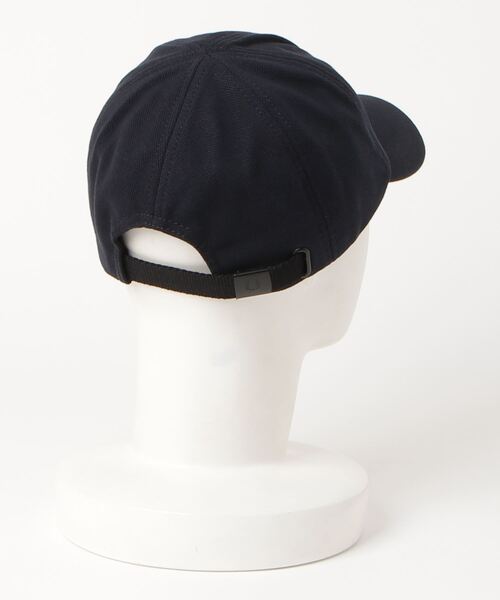 FRED PERRY（フレッドペリー）の「[FRED PERRY/フレッドペリー] ローレルリースワンポイント刺繍ロゴ キャップ（キャップ・レディース・ブラック/ネイビー・ONE SIZE）」の7枚目の写真