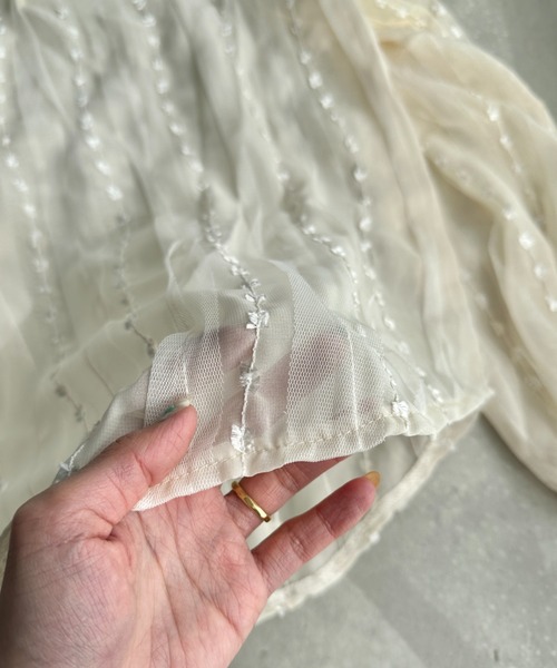 CLEA(クレア)の「ライン刺繍シアーボリュームブラウス(シャツ/ブラウス・レディース・アイボリー/ピンク・FREE)」の6枚目の写真