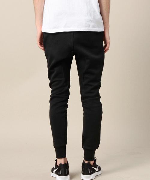 NIKE(ナイキ)の「<NIKE> TECH SWT PT/パンツ(その他パンツ・メンズ・ブラック・SMALL/LARGE/MEDIUM)」の2枚目の写真