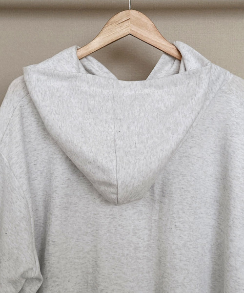 VIVID LADY(ビビッドレディー)の「【韓国ストリート風】【選べる袖丈】 ロゴ入り ジップアップパーカー ブロークコア 長袖 半袖 パーカー(パーカー・レディース・ブラック/ホワイト系その他/ネイビー/グレー/ブラック系その他/ブルー系その他/ホワイト系その他2/グリーン系その他・FREE/フリー)」の11枚目の写真