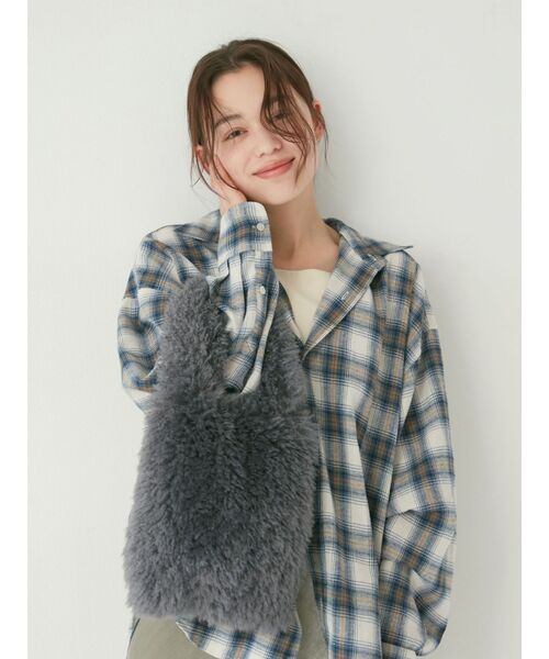 Ungrid（アングリッド）の「ファーハンドバッグ（ハンドバッグ・レディース・イエロー/チャコールグレー/アイボリー・FREE）」の12枚目の写真