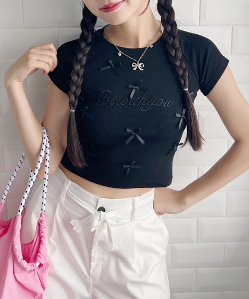 Loueme(ルエム)の「メニーリボンロゴ刺繍リブトップス(Tシャツ/カットソー・レディース・ブラック/ホワイト・FREE)」の12枚目の写真