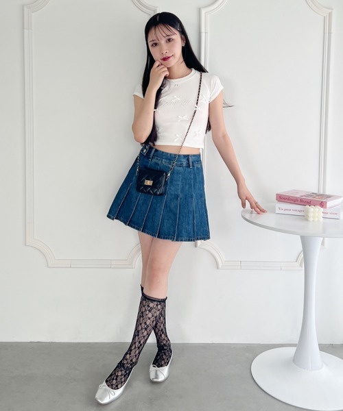 Loueme(ルエム)の「メニーリボンロゴ刺繍リブトップス(Tシャツ/カットソー・レディース・ブラック/ホワイト・FREE)」の8枚目の写真