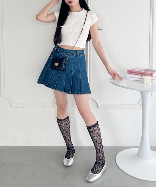 Loueme(ルエム)の「メニーリボンロゴ刺繍リブトップス(Tシャツ/カットソー・レディース・ブラック/ホワイト・FREE)」の7枚目の写真