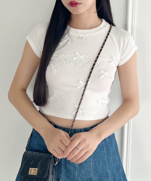 Loueme(ルエム)の「メニーリボンロゴ刺繍リブトップス(Tシャツ/カットソー・レディース・ブラック/ホワイト・FREE)」の4枚目の写真