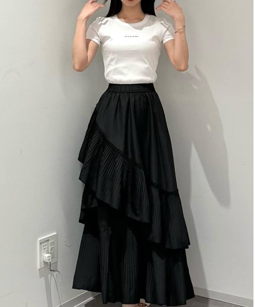 JILL by JILL STUART（ジルバイジルスチュアート）の「◇《JILL by BASIC》コンパクトTシャツ（Tシャツ/カットソー・レディース・ブラック/ホワイト/ピンク・FREE）」の6枚目の写真