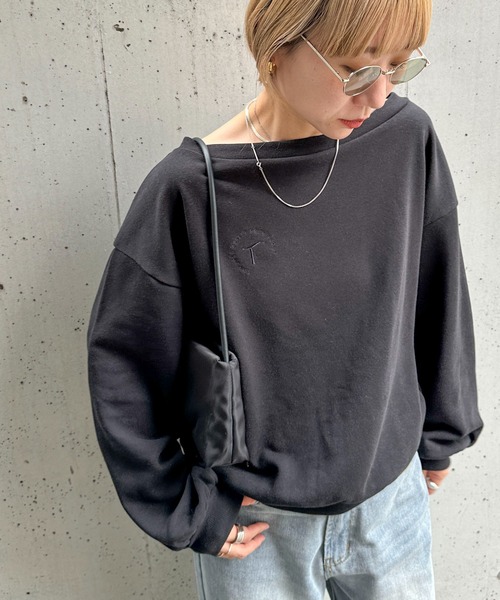 feepur（フェピュール）の「エンブロイダリーワンショルスウェット（スウェット・レディース・オートミール/ブラック/杢グレー・MEDIUM）」の19枚目の写真