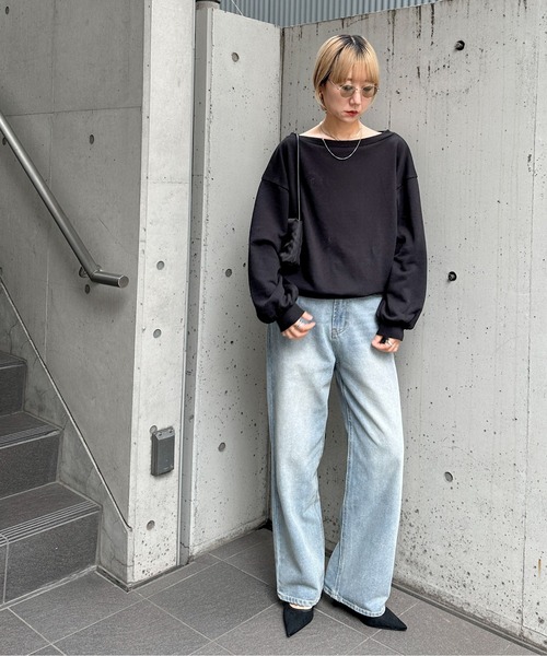 feepur（フェピュール）の「エンブロイダリーワンショルスウェット（スウェット・レディース・オートミール/ブラック/杢グレー・MEDIUM）」の12枚目の写真