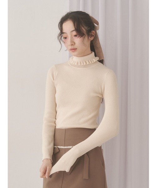 merry jenny（メリージェニー）の「frillリブタートルニット（ニット/セーター・レディース・グレー/ブルー/アイボリー・FREE）」の5枚目の写真