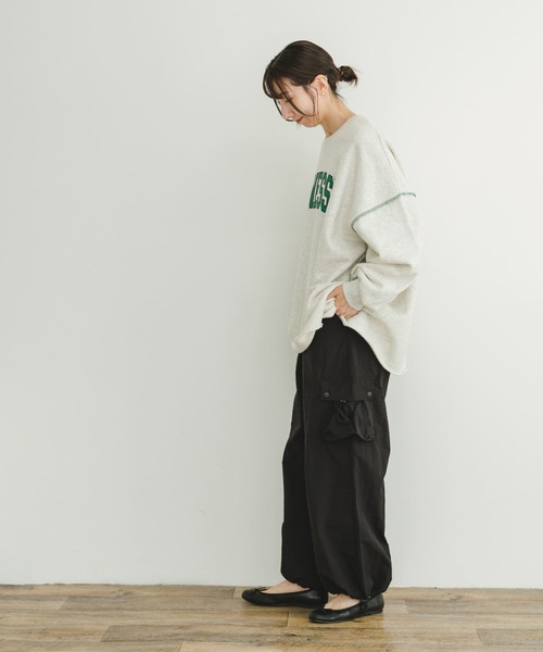 ITEMS URBANRESEARCH（アイテムズ アーバンリサーチ）の「裏起毛ロゴスウェット（スウェット・レディース・グレー系その他/グレー/グリーン・FREE）」の18枚目の写真