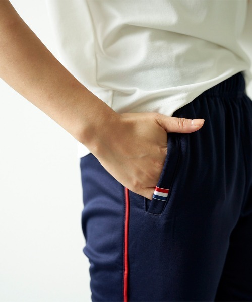 FILA（フィラ）の「裏起毛ジャージ　ロングパンツ（その他パンツ・レディース・ネイビー/ブラック/ラベンダー・X-LARGE/MEDIUM/LARGE）」の21枚目の写真