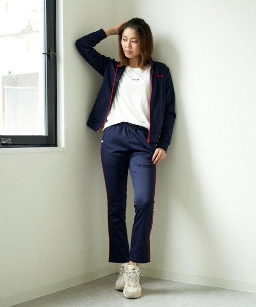 No.609 FILA 今期秋冬最新☆*。エンボスプリーツスコート☆NAVY☆ No.609 FILA 今期秋冬最新☆*。エンボスプリーツスコート☆NAVY☆