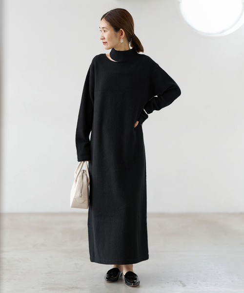 VERMEIL par iena(ヴェルメイユパーイエナ)の「ウールカシミヤスリットネックワンピース(ワンピース・レディース・レッド/ブラック・FREE)」の18枚目の写真