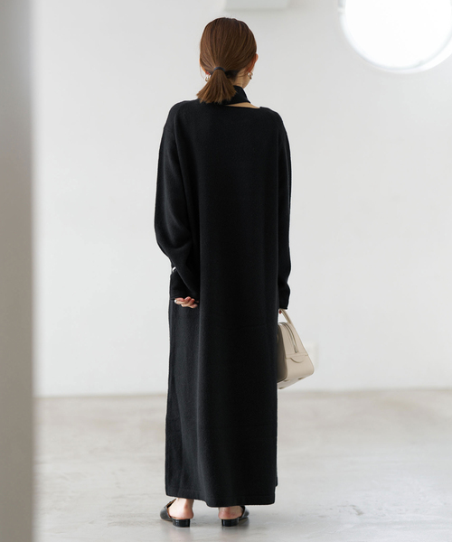 VERMEIL par iena(ヴェルメイユパーイエナ)の「ウールカシミヤスリットネックワンピース(ワンピース・レディース・レッド/ブラック・FREE)」の20枚目の写真