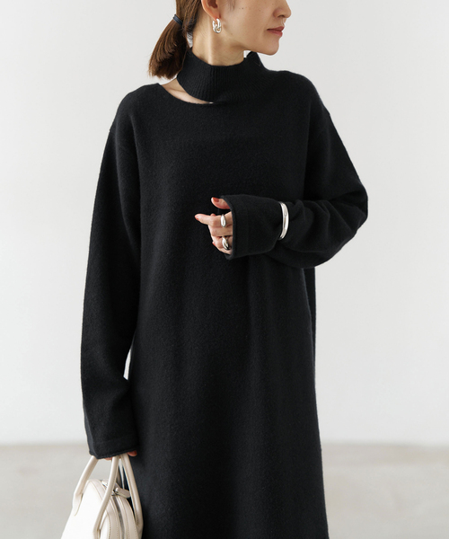 VERMEIL par iena(ヴェルメイユパーイエナ)の「ウールカシミヤスリットネックワンピース(ワンピース・レディース・レッド/ブラック・FREE)」の22枚目の写真