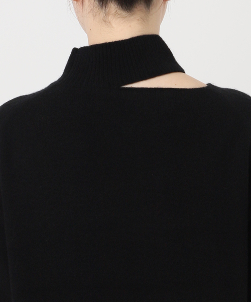 VERMEIL par iena(ヴェルメイユパーイエナ)の「ウールカシミヤスリットネックワンピース(ワンピース・レディース・レッド/ブラック・FREE)」の9枚目の写真