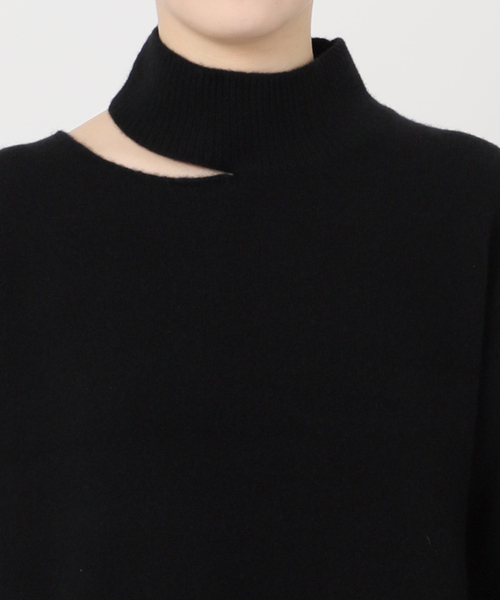 VERMEIL par iena(ヴェルメイユパーイエナ)の「ウールカシミヤスリットネックワンピース(ワンピース・レディース・レッド/ブラック・FREE)」の10枚目の写真