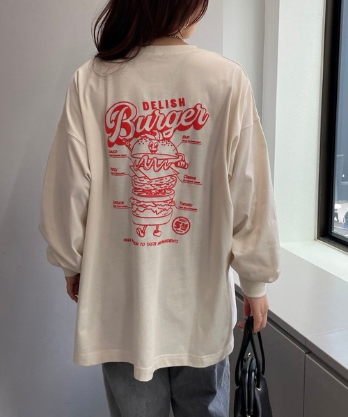 Remind me and forever（リマインドミーアンドフォーエバー）の「【WEB限定】バーガー発泡プリントロンＴ（Tシャツ/カットソー・レディース・オフホワイト/ライトベージュ/スミクロ/ネイビー/オートミール・FREE）」の4枚目の写真