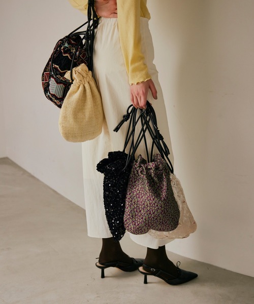 b apartment(ビーアパートメント)の「「(en)brace / エンブレイス」 メリリーバッグ merrily bag(ショルダーバッグ・レディース・イエロー/パープル/ブルー/ブラック系その他/その他/ブラック/その他1/その他2/ブルー系その他/レッド/マルチ・FREE)」の16枚目の写真