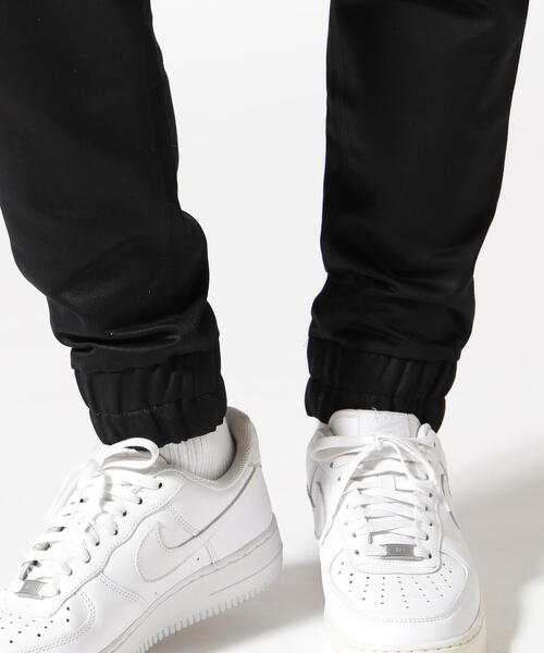 1piu1uguale3 RELAX(ウノピュウノウグァーレトレリラックス)の「1PIU1UGUALE3 RELAX/ウノピゥウノウグァーレトレ リラックス/スリムカーゴパンツ(カーゴパンツ・メンズ・ブラック・L/M/XL)」の17枚目の写真