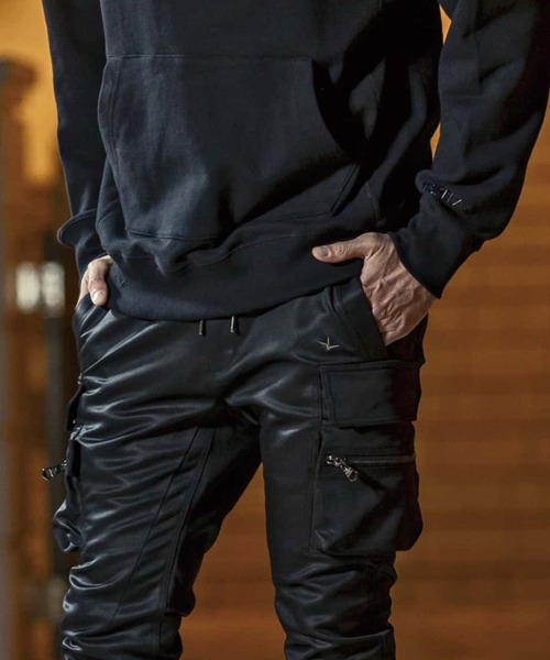 1piu1uguale3 RELAX(ウノピュウノウグァーレトレリラックス)の「1PIU1UGUALE3 RELAX/ウノピゥウノウグァーレトレ リラックス/スリムカーゴパンツ(カーゴパンツ・メンズ・ブラック・L/M/XL)」の7枚目の写真